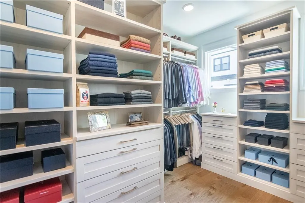 110 Ridgely Court Unit 23, Atlanta, Georgia 30342, 4 Bedrooms Bedrooms, ,4 BathroomsBathrooms,Residential,Sold,110 Ridgely Court Unit 23,6871549