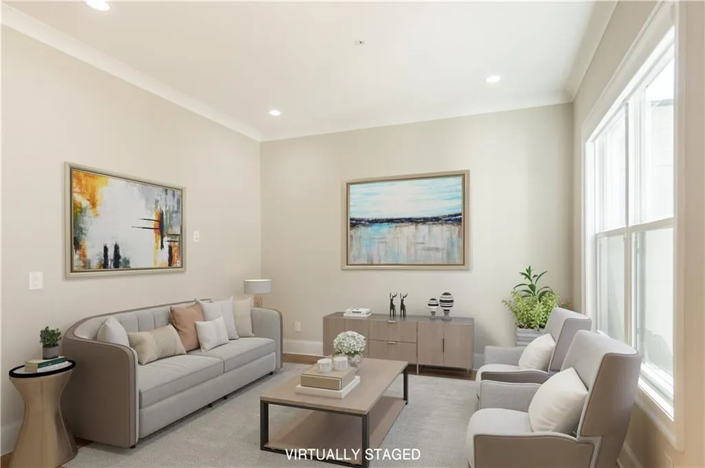 110 Ridgely Court Unit 23, Atlanta, Georgia 30342, 4 Bedrooms Bedrooms, ,4 BathroomsBathrooms,Residential,Sold,110 Ridgely Court Unit 23,6871549