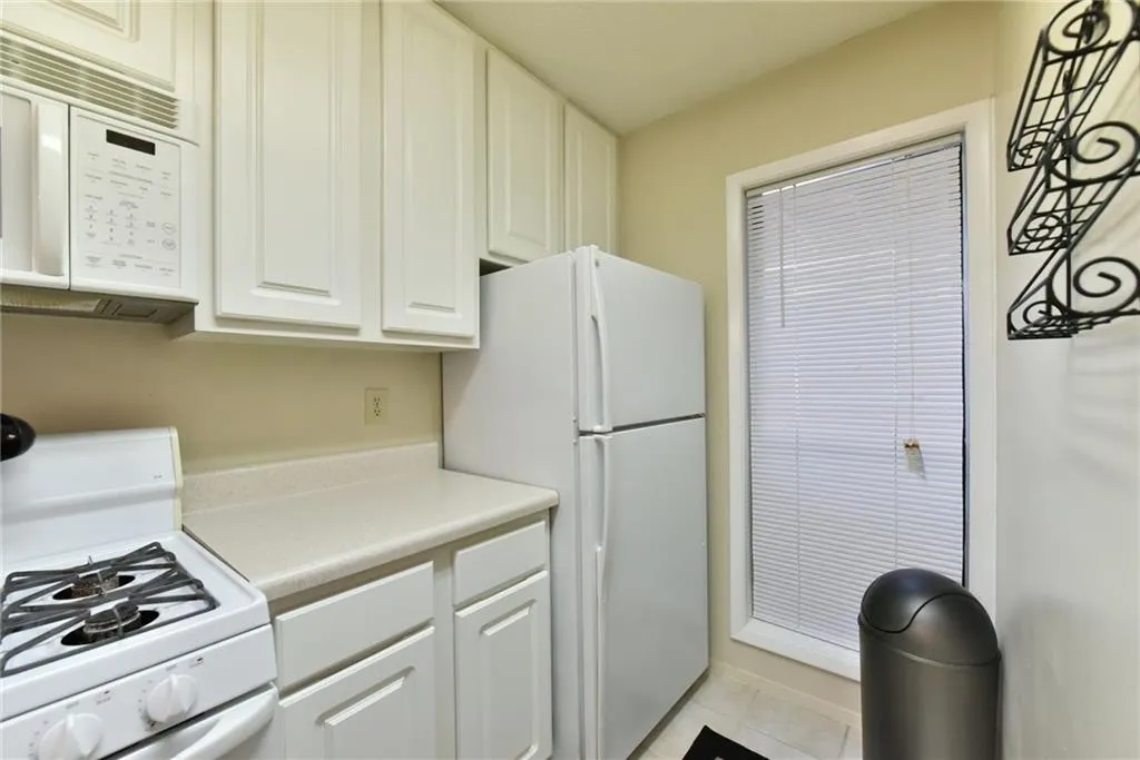 605 River Run Drive, Atlanta, Georgia 30350, 1 Bedroom Bedrooms, ,1 BathroomBathrooms,Residential,Sold,605 River Run Drive,5879450