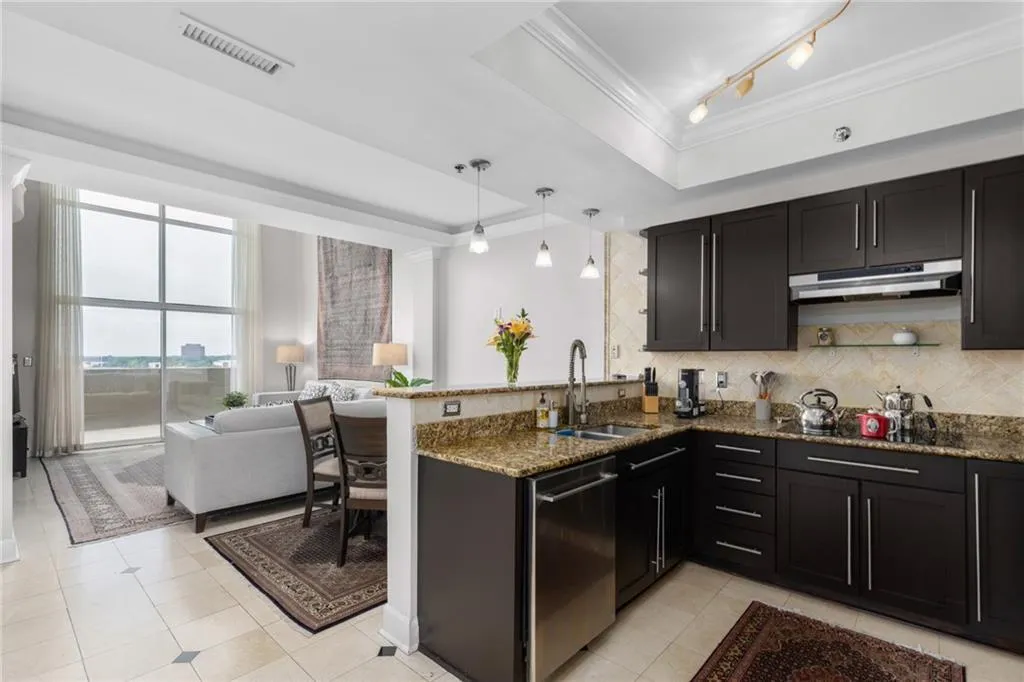 795 Hammond Drive Unit 2408, Atlanta, Georgia 30328, 2 Bedrooms Bedrooms, ,2 BathroomsBathrooms,Residential,For Sale,795 Hammond Drive Unit 2408,7763867
