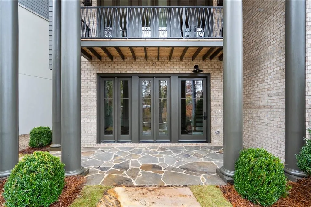 92 Sheridan Drive, Atlanta, Georgia 30305, 4 Bedrooms Bedrooms, ,3 BathroomsBathrooms,Residential,Sold,92 Sheridan Drive,7510715