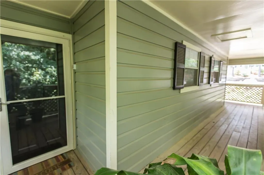 704 Vicksburg Place, Sandy Springs, Georgia 30350, 3 Bedrooms Bedrooms, ,2 BathroomsBathrooms,Residential,Sold,704 Vicksburg Place,5687266