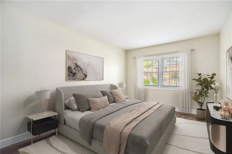 Master on Main - Virtually Staged