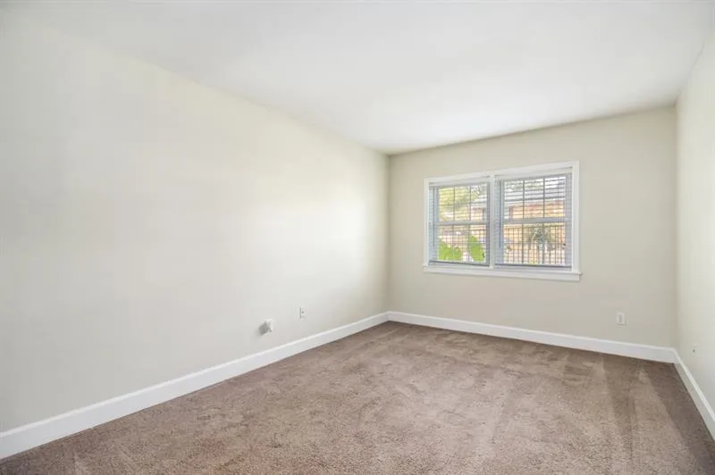 Master on Main - Move in ready