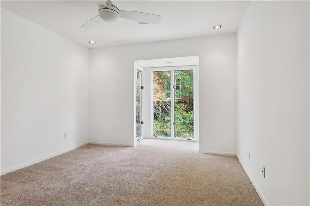 39 Willow Glen Ne, Atlanta, Georgia 30342, 3 Bedrooms Bedrooms, ,3 BathroomsBathrooms,Residential,Sold,39 Willow Glen Ne,7180889