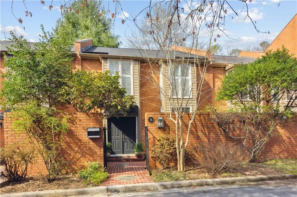 39 Willow Glen Ne, Atlanta, Georgia 30342, 3 Bedrooms Bedrooms, ,3 BathroomsBathrooms,Residential,Sold,39 Willow Glen Ne,7180889
