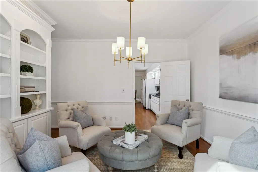 39 Willow Glen Ne, Atlanta, Georgia 30342, 3 Bedrooms Bedrooms, ,3 BathroomsBathrooms,Residential,Sold,39 Willow Glen Ne,7180889