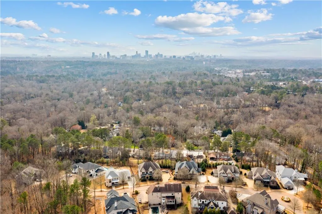 39 Willow Glen Ne, Atlanta, Georgia 30342, 3 Bedrooms Bedrooms, ,3 BathroomsBathrooms,Residential,Sold,39 Willow Glen Ne,7180889