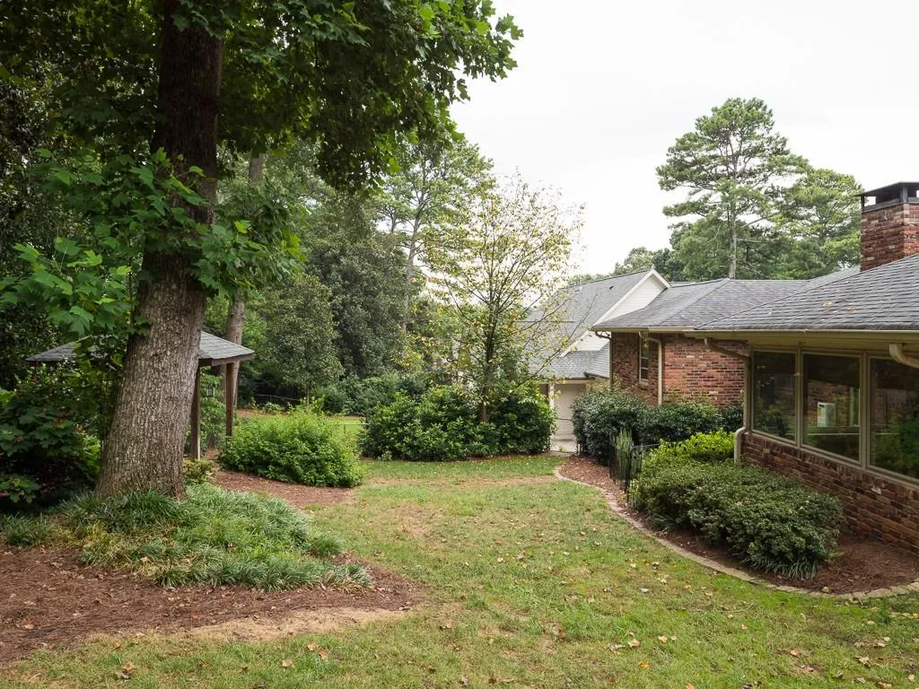4795 Cherrywood Lane, Atlanta, Georgia 30342, 6 Bedrooms Bedrooms, ,3 BathroomsBathrooms,Residential,Sold,4795 Cherrywood Lane,5889351