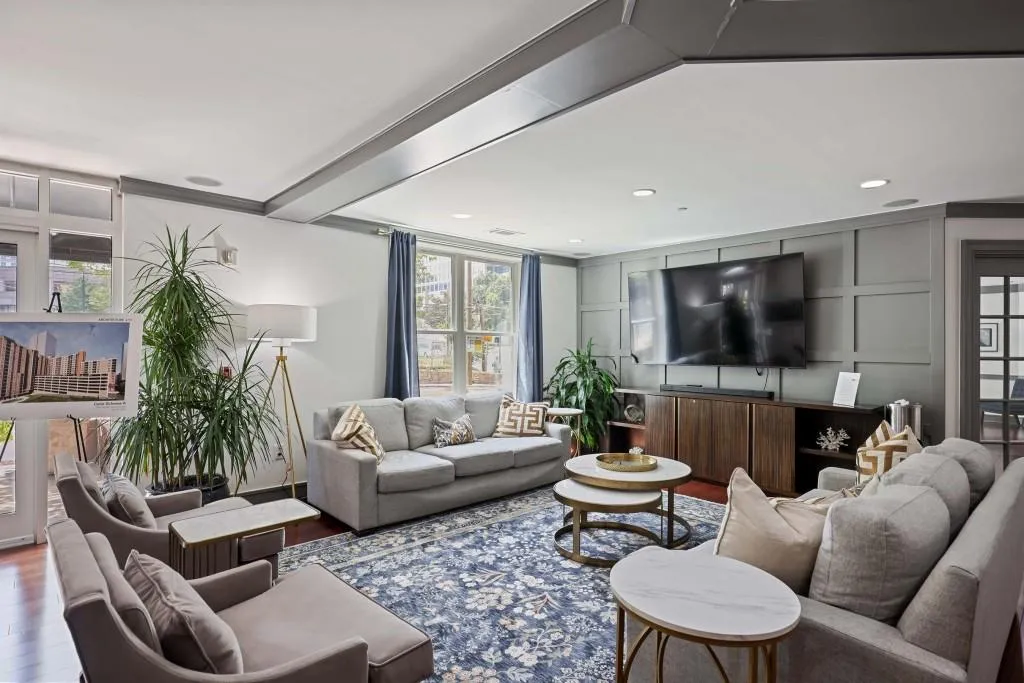 1101 Juniper Street Unit 219, Atlanta, Georgia 30309, 2 Bedrooms Bedrooms, ,2 BathroomsBathrooms,Residential,For Sale,1101 Juniper Street Unit 219,7638326