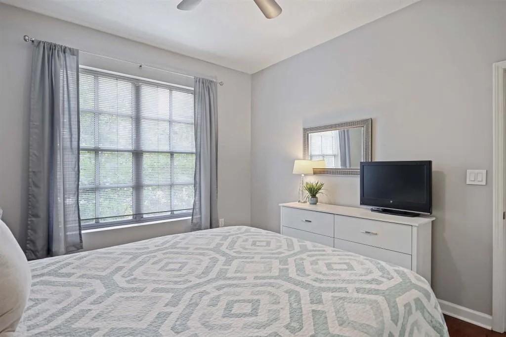 1101 Juniper Street Unit 219, Atlanta, Georgia 30309, 2 Bedrooms Bedrooms, ,2 BathroomsBathrooms,Residential,For Sale,1101 Juniper Street Unit 219,7638326