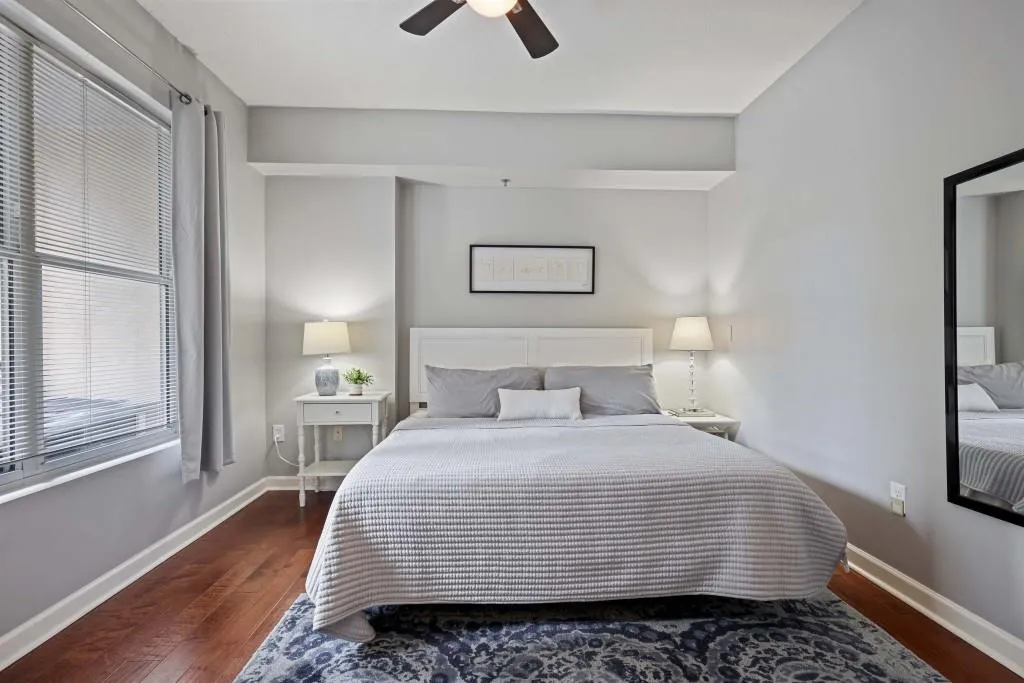 1101 Juniper Street Unit 219, Atlanta, Georgia 30309, 2 Bedrooms Bedrooms, ,2 BathroomsBathrooms,Residential,For Sale,1101 Juniper Street Unit 219,7638326
