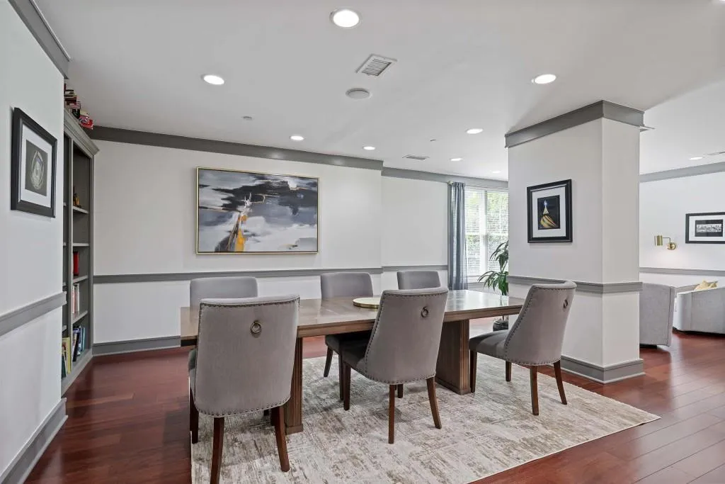 1101 Juniper Street Unit 219, Atlanta, Georgia 30309, 2 Bedrooms Bedrooms, ,2 BathroomsBathrooms,Residential,For Sale,1101 Juniper Street Unit 219,7638326