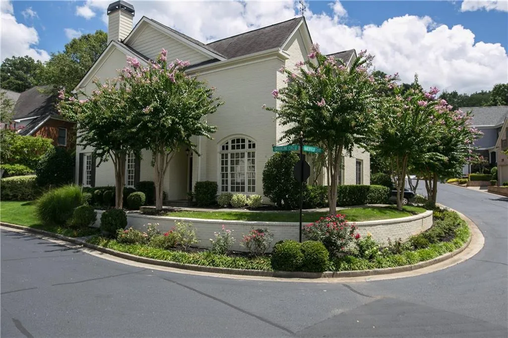 2559 Haberfield Court Ne, Atlanta, Georgia 30319, 3 Bedrooms Bedrooms, ,3 BathroomsBathrooms,Residential,Sold,2559 Haberfield Court Ne,5733952