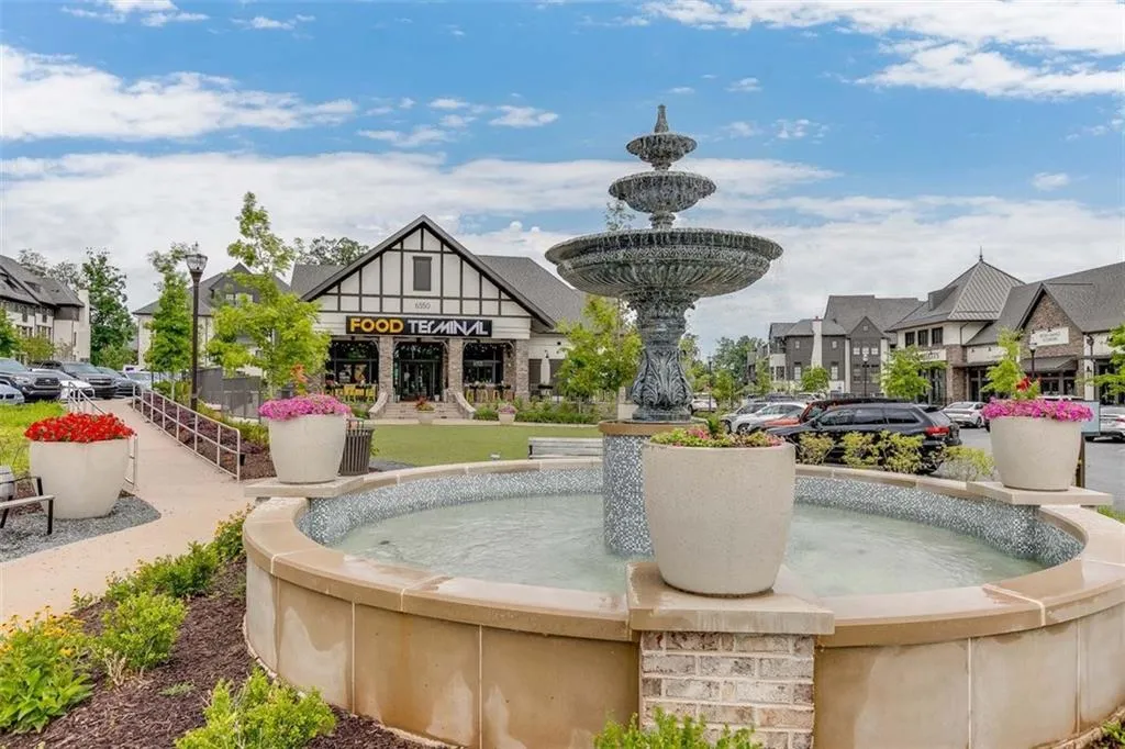 6770 Encore Boulevard Unit 157, Sandy Springs, Georgia 30328, 3 Bedrooms Bedrooms, ,4 BathroomsBathrooms,Residential,Sold,6770 Encore Boulevard Unit 157,7216641