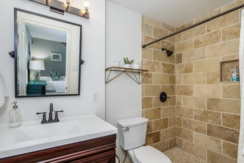 6412 N Hampton Drive Ne, Atlanta, Georgia 30328, 3 Bedrooms Bedrooms, ,2 BathroomsBathrooms,Residential,Sold,6412 N Hampton Drive Ne,6007110