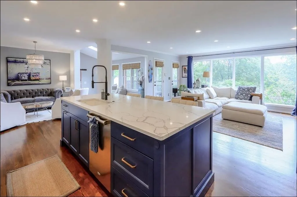 95 Silverwood Road, Atlanta, Georgia 30342, 4 Bedrooms Bedrooms, ,3 BathroomsBathrooms,Residential,Sold,95 Silverwood Road,6879687