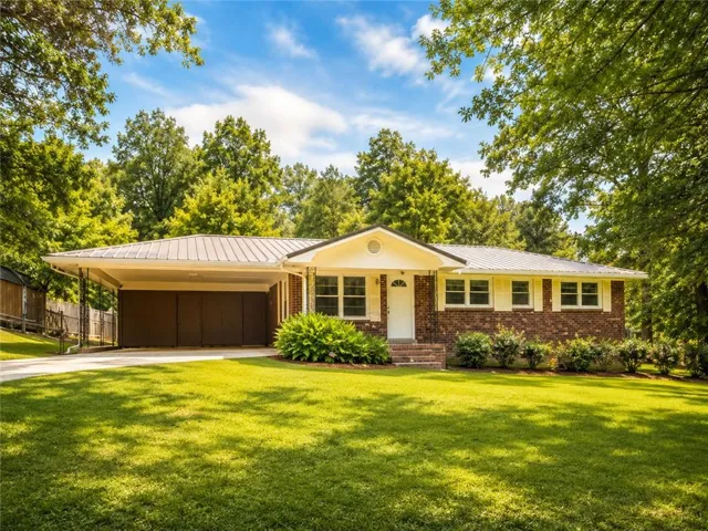 203 Briarwood Drive, Dallas, Georgia 30132
