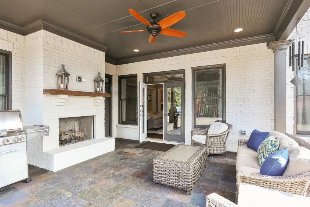 5560 Lake Forrest Drive, Atlanta, Georgia 30342, 6 Bedrooms Bedrooms, ,6 BathroomsBathrooms,Residential,Sold,5560 Lake Forrest Drive,5801853