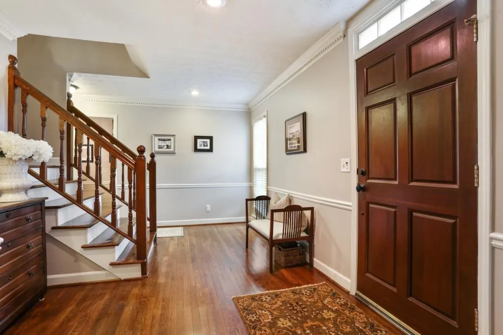 6965 Hunters Knoll Ne, Sandy Springs, Georgia 30328, 4 Bedrooms Bedrooms, ,2 BathroomsBathrooms,Residential,Sold,6965 Hunters Knoll Ne,5795151