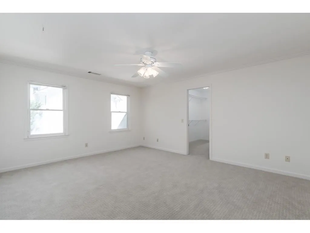 975 Manchester Place, Sandy Springs, Georgia 30328, 4 Bedrooms Bedrooms, ,4 BathroomsBathrooms,Residential,Sold,975 Manchester Place,6707628