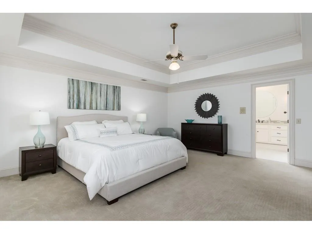 975 Manchester Place, Sandy Springs, Georgia 30328, 4 Bedrooms Bedrooms, ,4 BathroomsBathrooms,Residential,Sold,975 Manchester Place,6707628