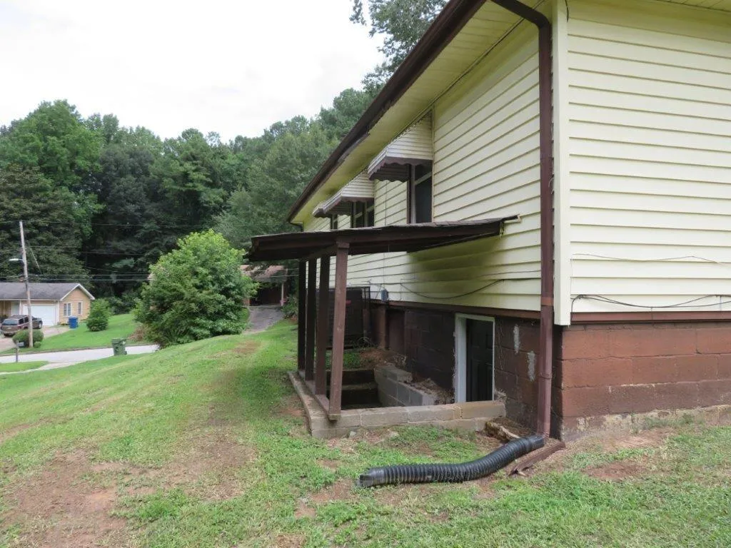 1650 Bridgeport Drive Nw, Atlanta, Georgia 30318, 3 Bedrooms Bedrooms, ,2 BathroomsBathrooms,Residential,For Sale,1650 Bridgeport Drive Nw,7429720