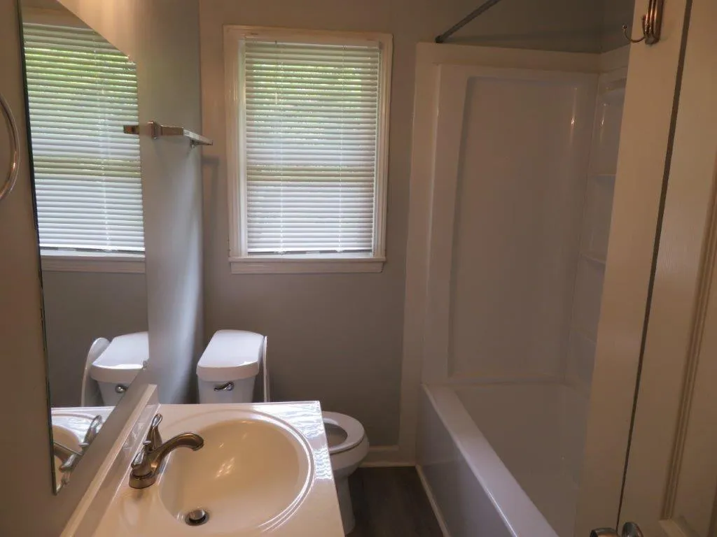 1650 Bridgeport Drive Nw, Atlanta, Georgia 30318, 3 Bedrooms Bedrooms, ,2 BathroomsBathrooms,Residential,For Sale,1650 Bridgeport Drive Nw,7429720