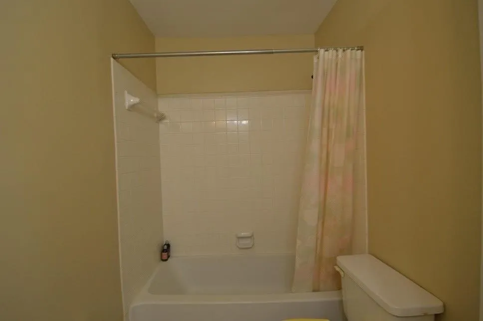 7500 Roswell Road Unit 71, Sandy Springs, Georgia 30350, 2 Bedrooms Bedrooms, ,2 BathroomsBathrooms,Residential,Sold,7500 Roswell Road Unit 71,6749563