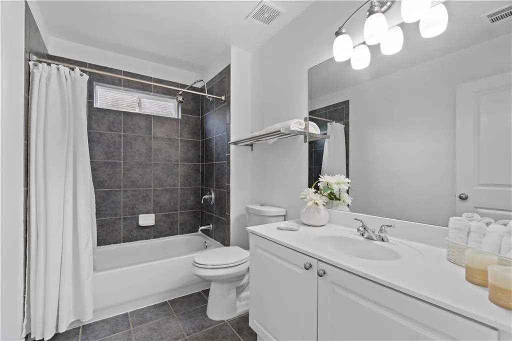 1783 Drew Drive Nw, Atlanta, Georgia 30318, 3 Bedrooms Bedrooms, ,2 BathroomsBathrooms,Residential,For Sale,1783 Drew Drive Nw,7576557