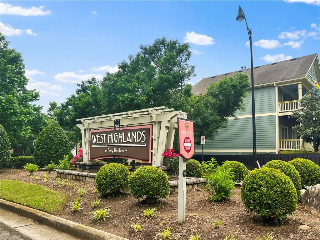 1783 Drew Drive Nw, Atlanta, Georgia 30318, 3 Bedrooms Bedrooms, ,2 BathroomsBathrooms,Residential,For Sale,1783 Drew Drive Nw,7576557