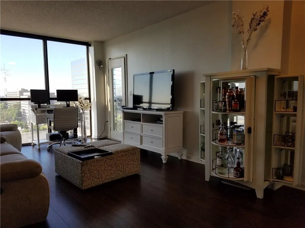 1280 W Peachtree Street Nw Unit 1912, Atlanta, Georgia 30309, 1 Bedroom Bedrooms, ,1 BathroomBathrooms,Residential,Sold,1280 W Peachtree Street Nw Unit 1912,5724171