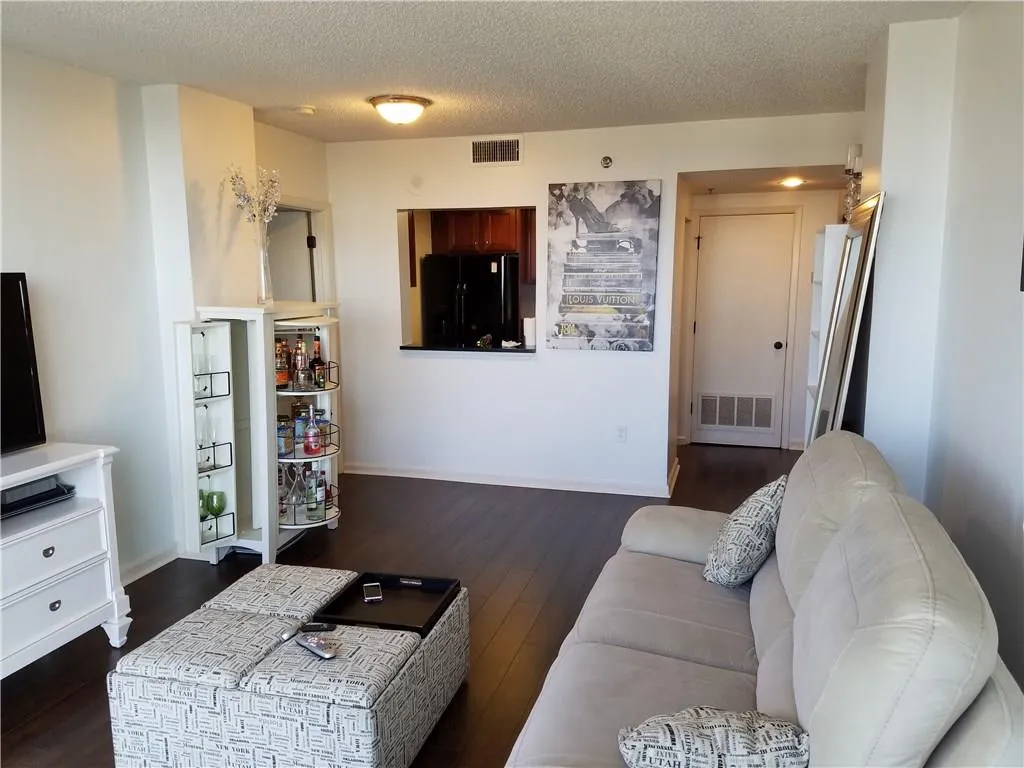 1280 W Peachtree Street Nw Unit 1912, Atlanta, Georgia 30309, 1 Bedroom Bedrooms, ,1 BathroomBathrooms,Residential,Sold,1280 W Peachtree Street Nw Unit 1912,5724171