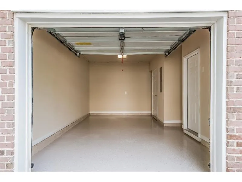 7852 Kiverton Place, Sandy Springs, Georgia 30350, 3 Bedrooms Bedrooms, ,3 BathroomsBathrooms,Residential,Sold,7852 Kiverton Place,6875293