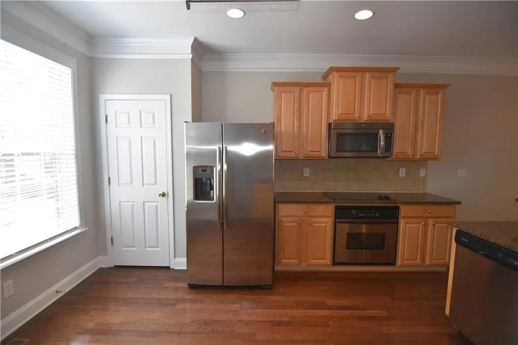 7852 Kiverton Place, Sandy Springs, Georgia 30350, 3 Bedrooms Bedrooms, ,3 BathroomsBathrooms,Residential,Sold,7852 Kiverton Place,6875293