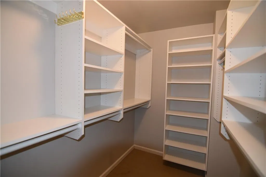 7852 Kiverton Place, Sandy Springs, Georgia 30350, 3 Bedrooms Bedrooms, ,3 BathroomsBathrooms,Residential,Sold,7852 Kiverton Place,6875293