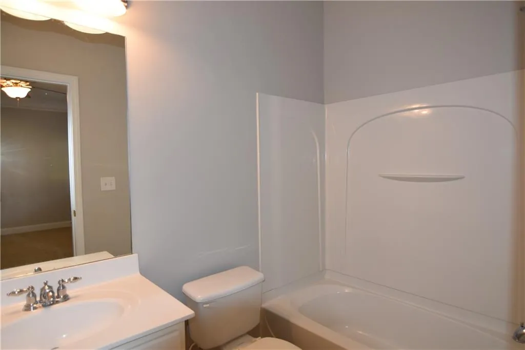 7852 Kiverton Place, Sandy Springs, Georgia 30350, 3 Bedrooms Bedrooms, ,3 BathroomsBathrooms,Residential,Sold,7852 Kiverton Place,6875293