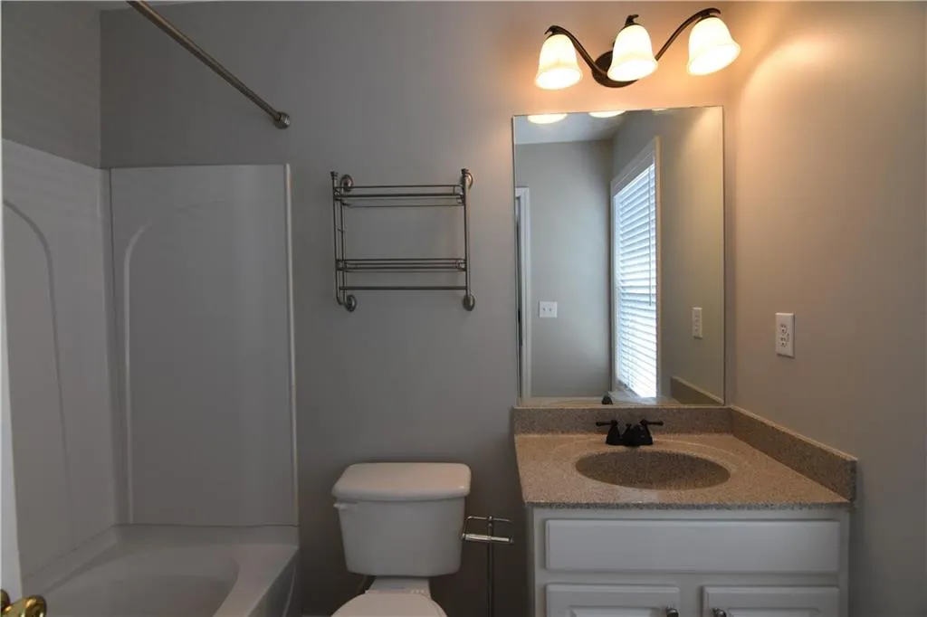 7852 Kiverton Place, Sandy Springs, Georgia 30350, 3 Bedrooms Bedrooms, ,3 BathroomsBathrooms,Residential,Sold,7852 Kiverton Place,6875293