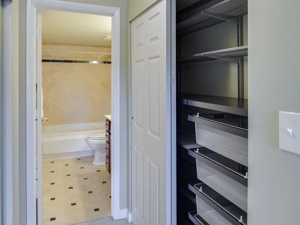 795 Hammond Drive Unit 313, Atlanta, Georgia 30328, 2 Bedrooms Bedrooms, ,2 BathroomsBathrooms,Residential,Sold,795 Hammond Drive Unit 313,5900016