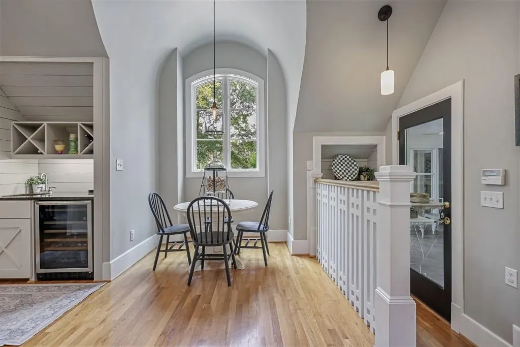 Carriage house with dining area