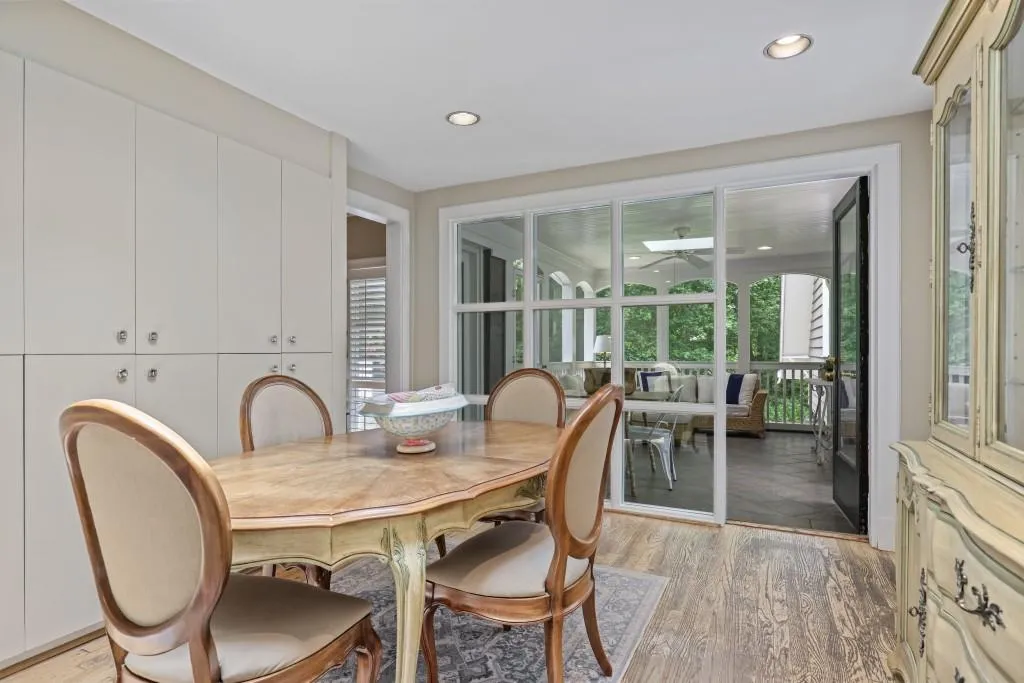 4065 Peachtree Dunwoody Road, Atlanta, Georgia 30342, 5 Bedrooms Bedrooms, ,4 BathroomsBathrooms,Residential,For Sale,4065 Peachtree Dunwoody Road,7632629