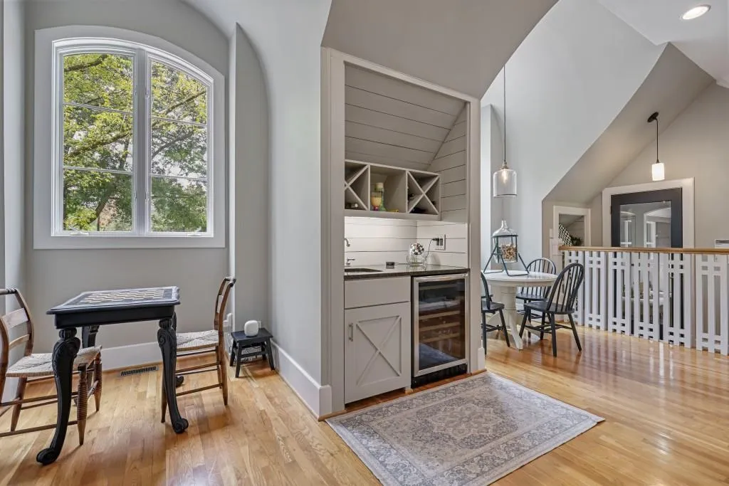 Carriage house with wet bar