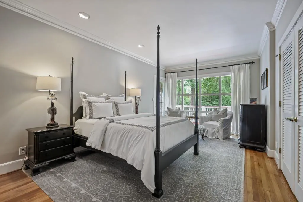 4065 Peachtree Dunwoody Road, Atlanta, Georgia 30342, 5 Bedrooms Bedrooms, ,4 BathroomsBathrooms,Residential,For Sale,4065 Peachtree Dunwoody Road,7632629
