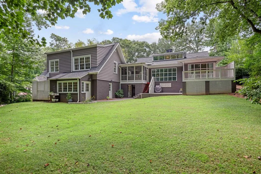 4065 Peachtree Dunwoody Road, Atlanta, Georgia 30342, 5 Bedrooms Bedrooms, ,4 BathroomsBathrooms,Residential,For Sale,4065 Peachtree Dunwoody Road,7632629