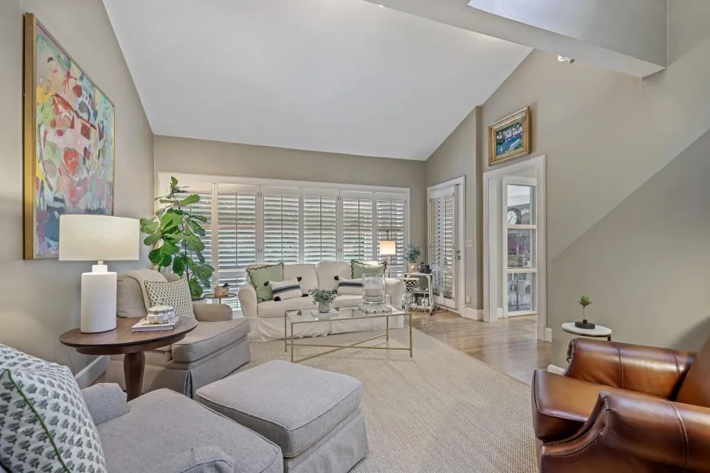 4065 Peachtree Dunwoody Road, Atlanta, Georgia 30342, 5 Bedrooms Bedrooms, ,4 BathroomsBathrooms,Residential,For Sale,4065 Peachtree Dunwoody Road,7632629