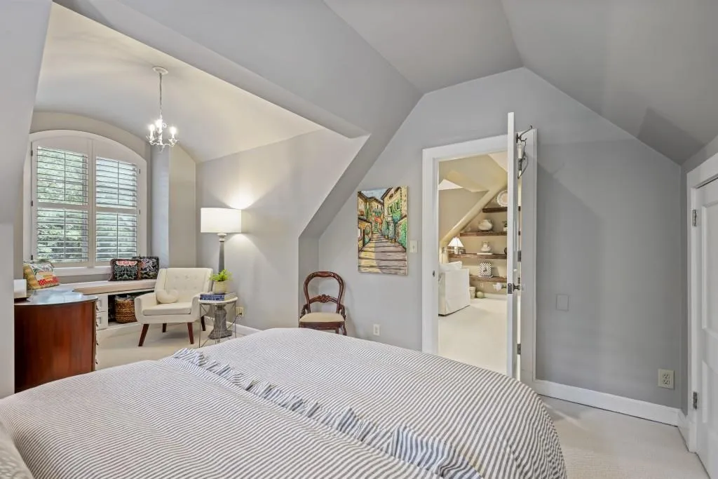 Upstairs bedroom