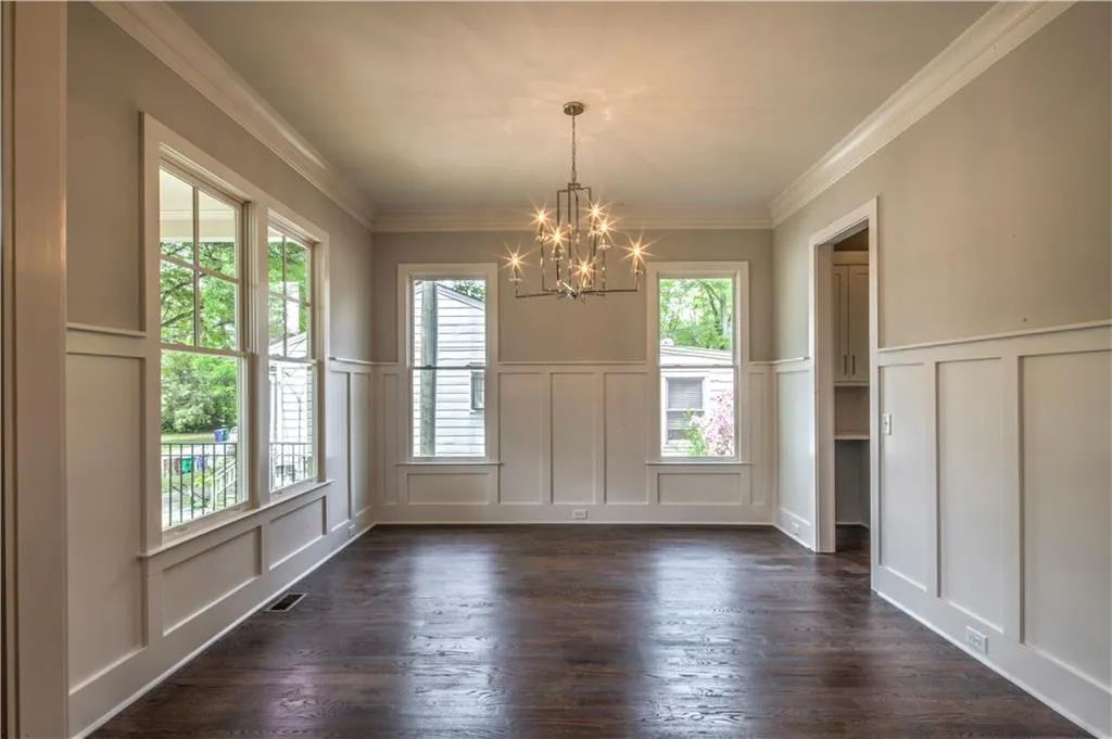 2627 Caldwell Road Ne, Brookhaven, Georgia 30319, 4 Bedrooms Bedrooms, ,5 BathroomsBathrooms,Residential,Sold,2627 Caldwell Road Ne,5681301