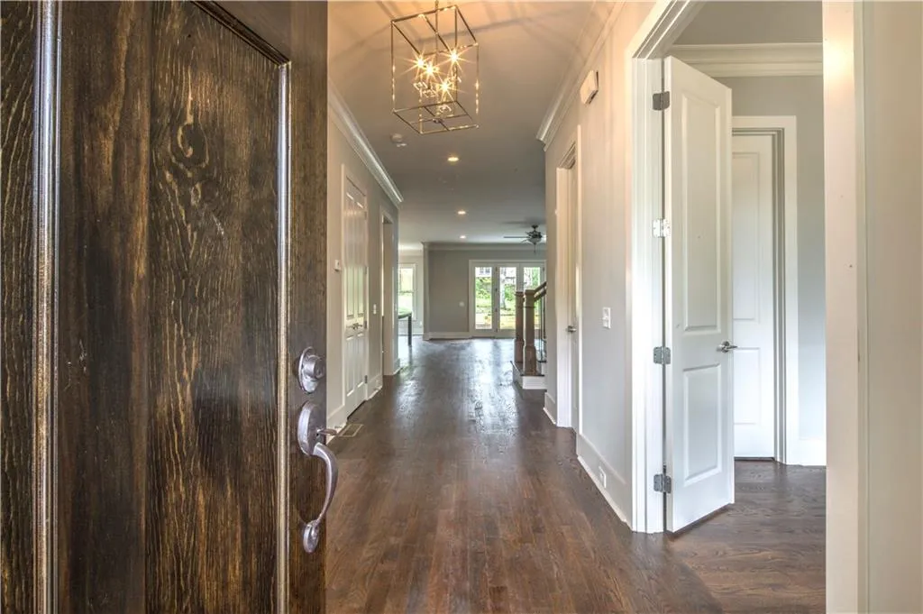 2627 Caldwell Road Ne, Brookhaven, Georgia 30319, 4 Bedrooms Bedrooms, ,5 BathroomsBathrooms,Residential,Sold,2627 Caldwell Road Ne,5681301