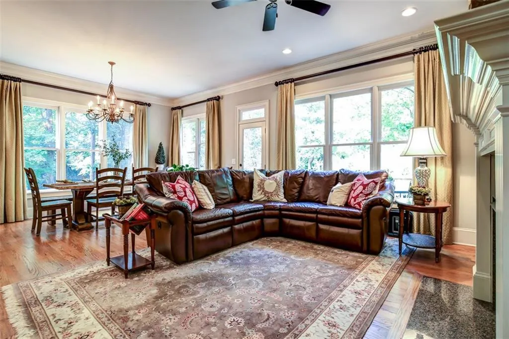 289 Forest Valley Court, Sandy Springs, Georgia 30342, 5 Bedrooms Bedrooms, ,5 BathroomsBathrooms,Residential,Sold,289 Forest Valley Court,5915254