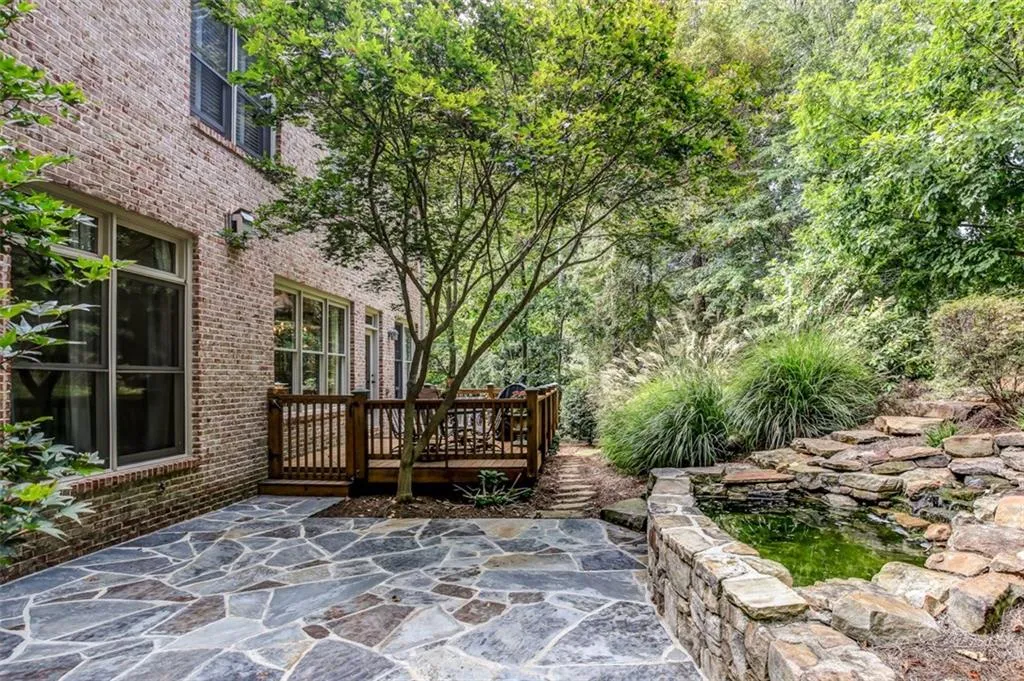 289 Forest Valley Court, Sandy Springs, Georgia 30342, 5 Bedrooms Bedrooms, ,5 BathroomsBathrooms,Residential,Sold,289 Forest Valley Court,5915254